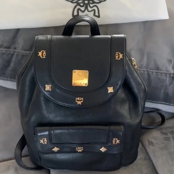 MGM 100% Authentic Black Leather Backpack MCM Vintage Black Genuine Calfskin Leather Unisex Backpack  main image 3